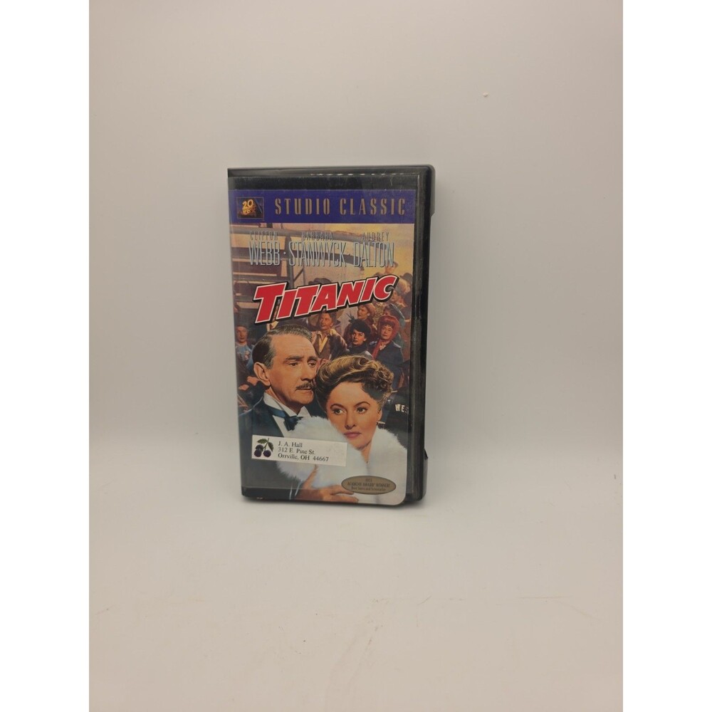 Titanic VHS 1953, 1995 Small Clamshell Barbara Stanwyck